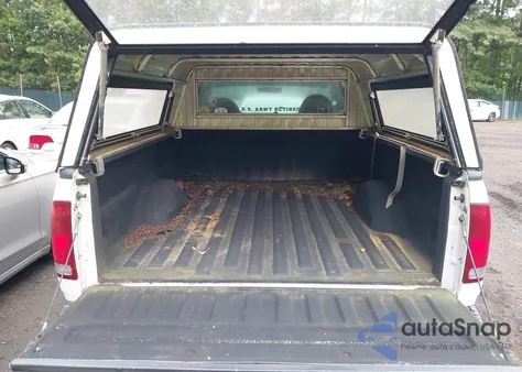 2000 Ford F-150 Work Series/Xl/Xlt из США, поврежденный, VIN 1FTZF1723YKB13329